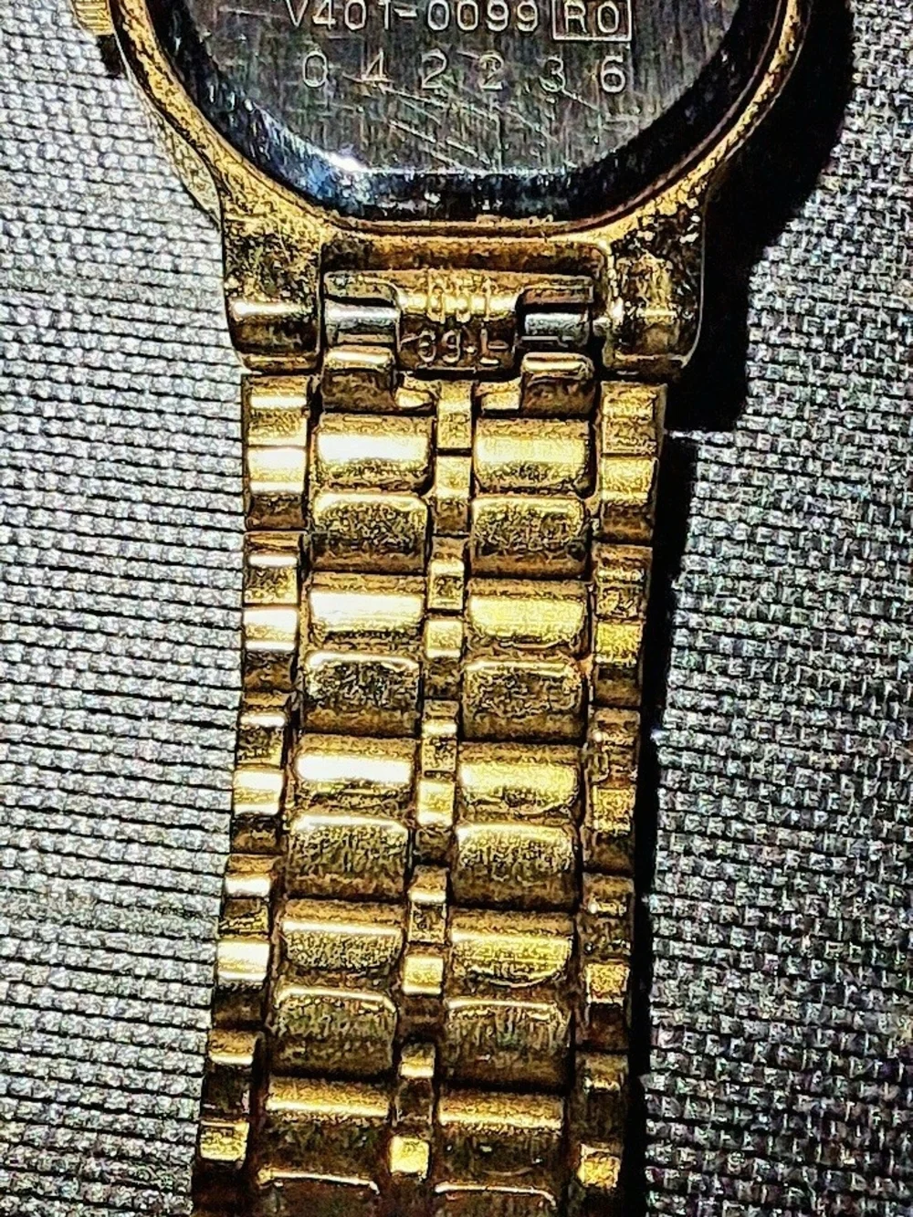 *Vintage*Seiko Gold Tone Ladies'Watch with White Dial